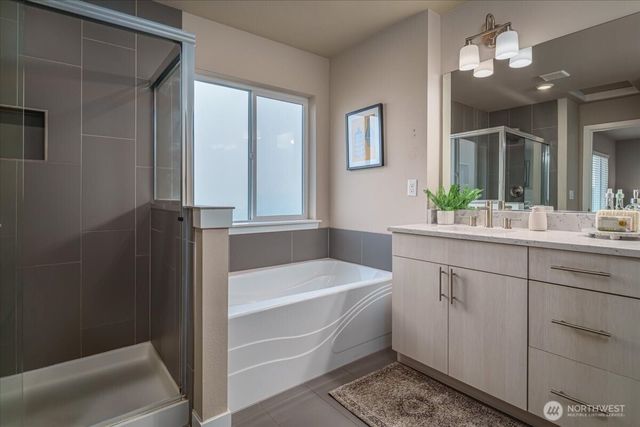 11821 82nd Place S, Seattle, WA 98178