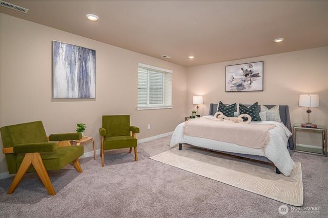 11821 82nd Place S, Seattle, WA 98178