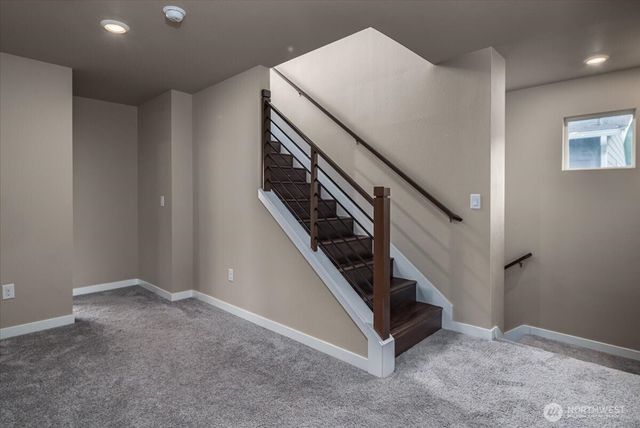 11821 82nd Place S, Seattle, WA 98178