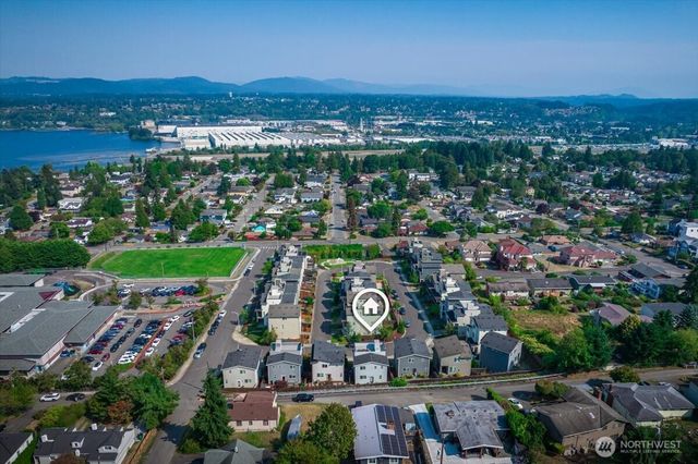 11821 82nd Place S, Seattle, WA 98178