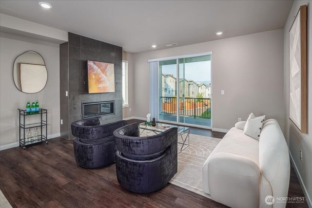 11821 82nd Place S, Seattle, WA 98178