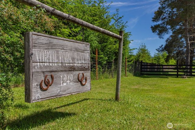 1242 North Fork Road, Chehalis, WA 98532