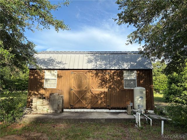 8054 E Shetland Lane, Floral City, FL 34436