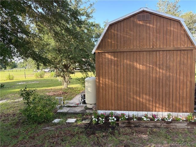 8054 E Shetland Lane, Floral City, FL 34436