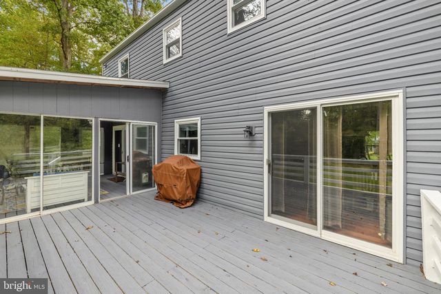 4539 AMOS RD, White Hall, MD 21161