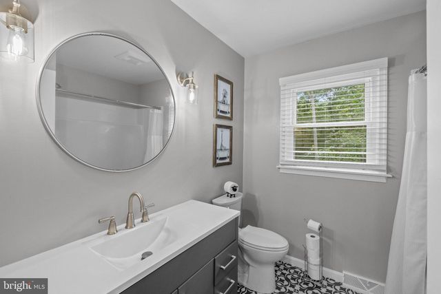 4539 AMOS RD, White Hall, MD 21161