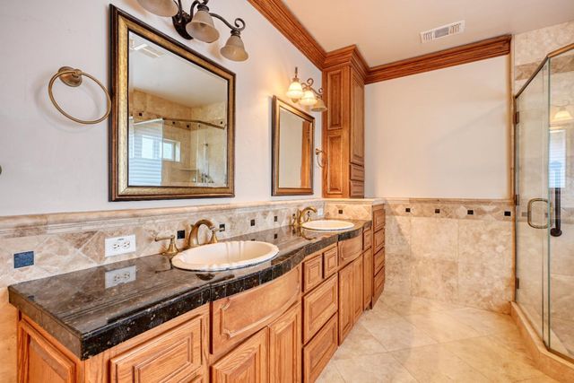 4835 Val Verde Rd, Loomis, CA 95650