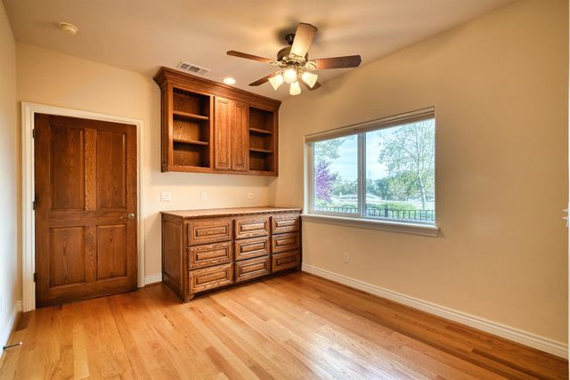 4835 Val Verde Rd, Loomis, CA 95650