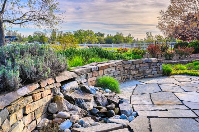 4835 Val Verde Rd, Loomis, CA 95650