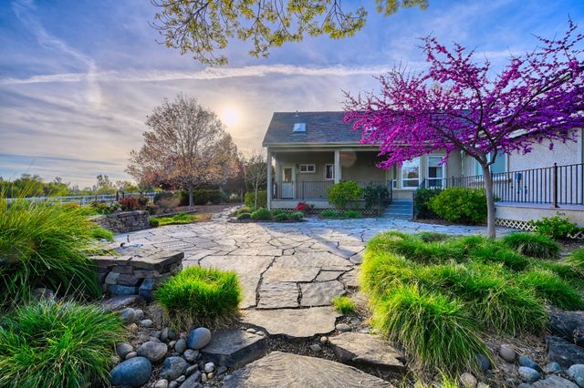 4835 Val Verde Rd, Loomis, CA 95650