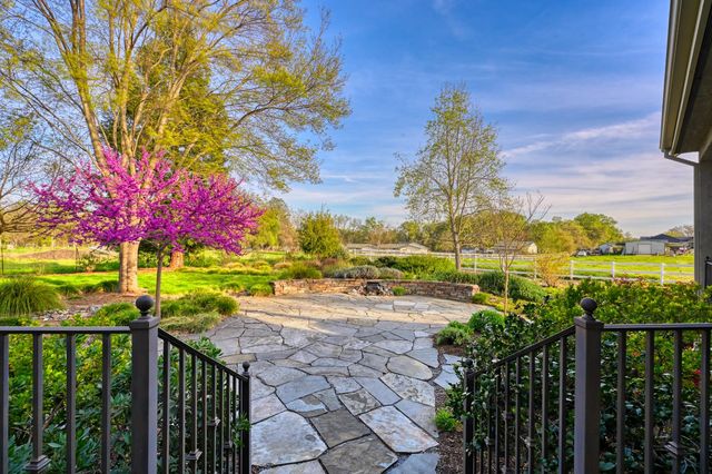 4835 Val Verde Rd, Loomis, CA 95650