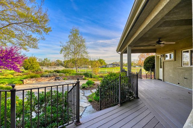 4835 Val Verde Rd, Loomis, CA 95650