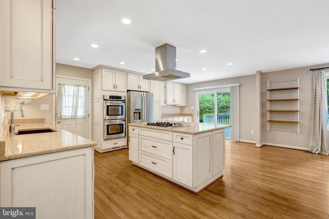 6717 REYNARD DR, Springfield, VA 22152