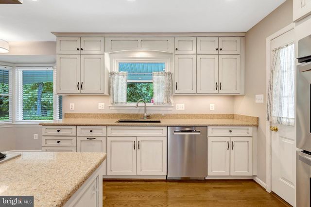 6717 REYNARD DR, Springfield, VA 22152