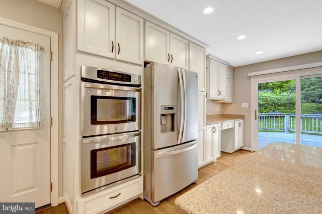 6717 REYNARD DR, Springfield, VA 22152