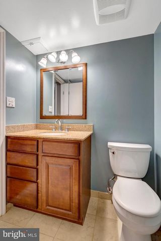 6717 REYNARD DR, Springfield, VA 22152