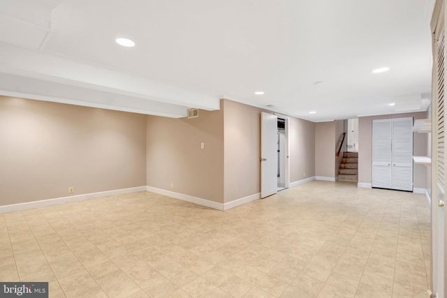 6717 REYNARD DR, Springfield, VA 22152