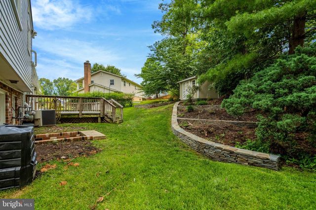 6717 REYNARD DR, Springfield, VA 22152