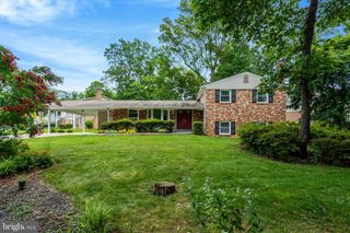 6717 REYNARD DR, Springfield, VA 22152