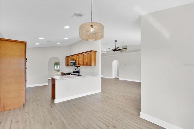 8 OAKRIDGE DRIVE, Frostproof, FL 33843