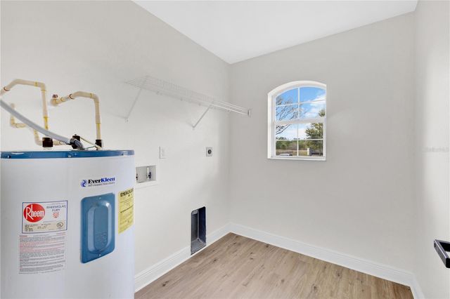 8 OAKRIDGE DRIVE, Frostproof, FL 33843