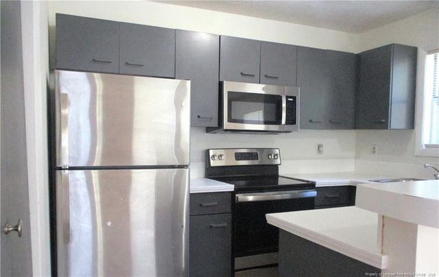 1014 Brookhollow Drive 4, Fayetteville, NC 28314