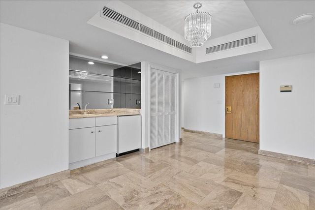 100 Lakeshore Drive 1955, North Palm Beach, FL 33408
