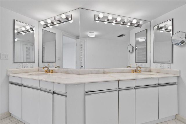 100 Lakeshore Drive 1955, North Palm Beach, FL 33408