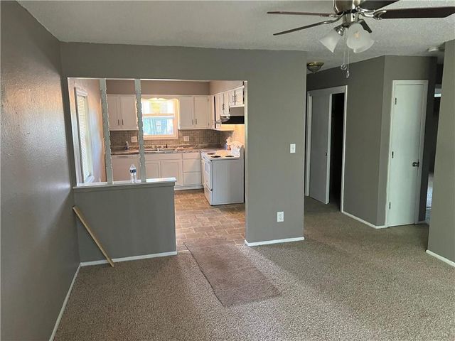 409 N Gilbert Street, Independence, MO 64056