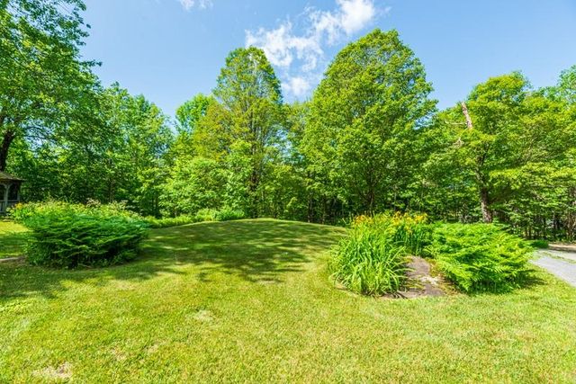 55 Uphill Road, Landgrove, VT 05148