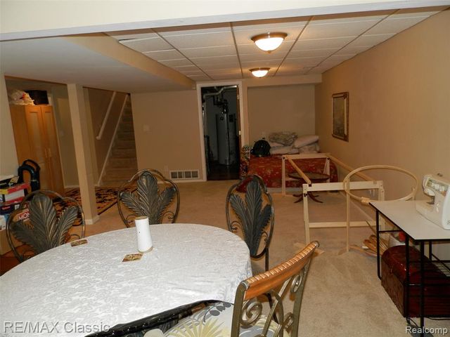 9209 Hemingway, Redford, MI 48239