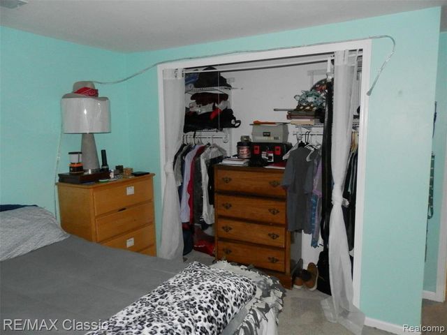 9209 Hemingway, Redford, MI 48239