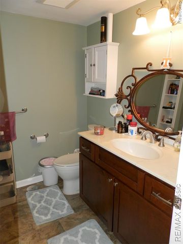 9209 Hemingway, Redford, MI 48239