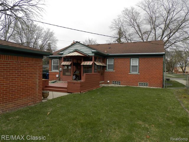 9209 Hemingway, Redford, MI 48239