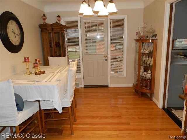 9209 Hemingway, Redford, MI 48239