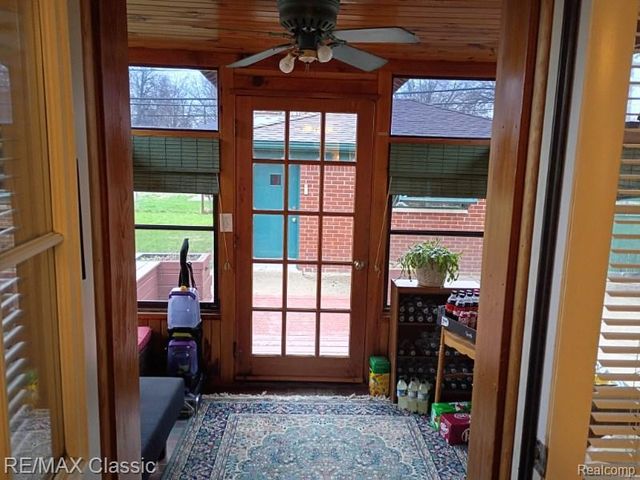 9209 Hemingway, Redford, MI 48239