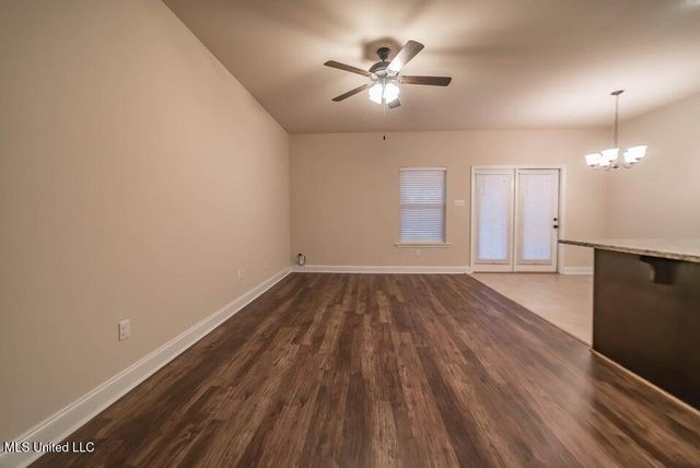 875 Reunion Place Circle, Biloxi, MS 39532