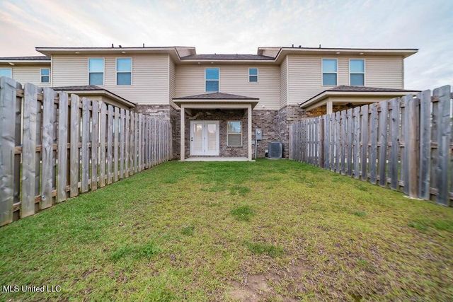 875 Reunion Place Circle, Biloxi, MS 39532