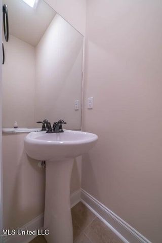 875 Reunion Place Circle, Biloxi, MS 39532