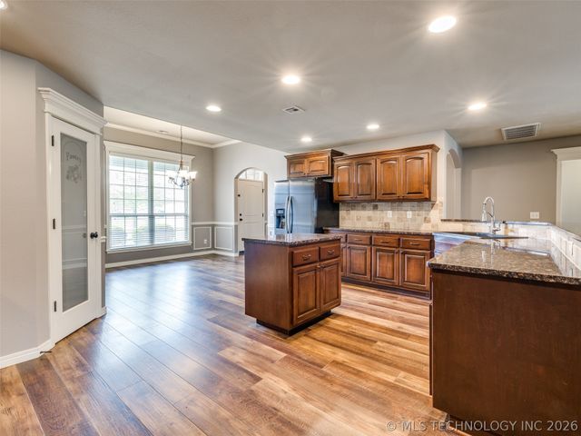 9225 N 143rd East Avenue, Owasso, OK 74055