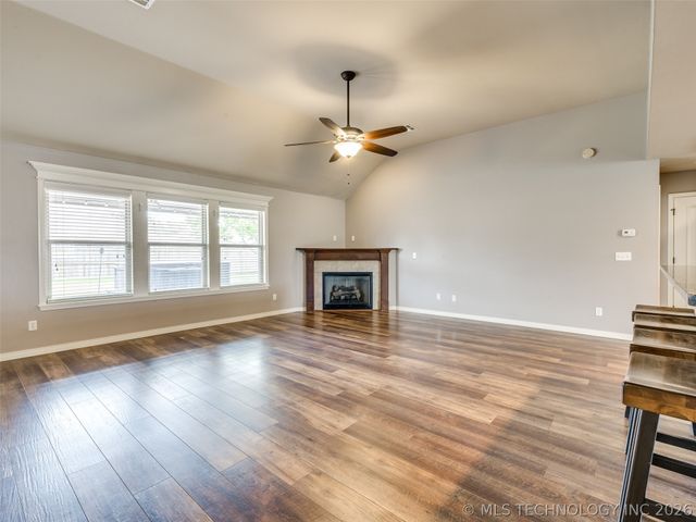9225 N 143rd East Avenue, Owasso, OK 74055