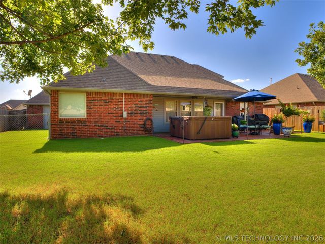 9225 N 143rd East Avenue, Owasso, OK 74055