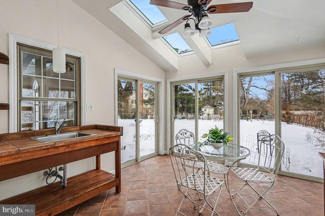 3 CARRIAGE WAY, Berwyn, PA 19312