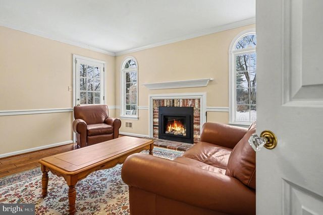 3 CARRIAGE WAY, Berwyn, PA 19312