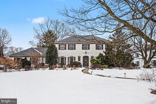 3 CARRIAGE WAY, Berwyn, PA 19312