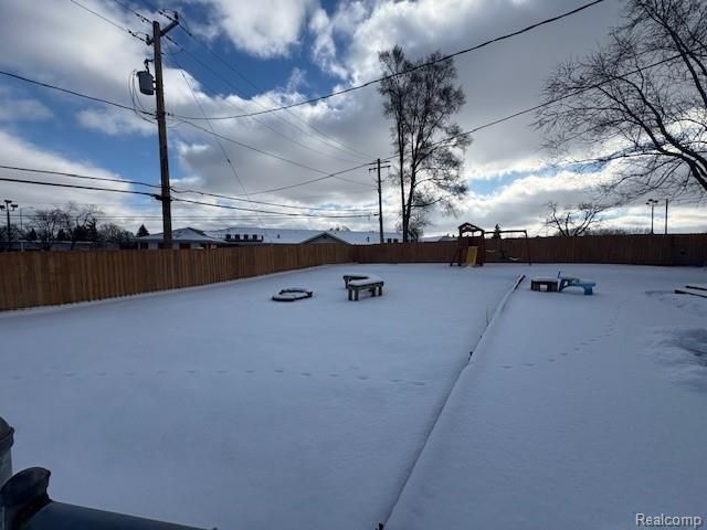 610 Kenilworth Avenue, Pontiac, MI 48340