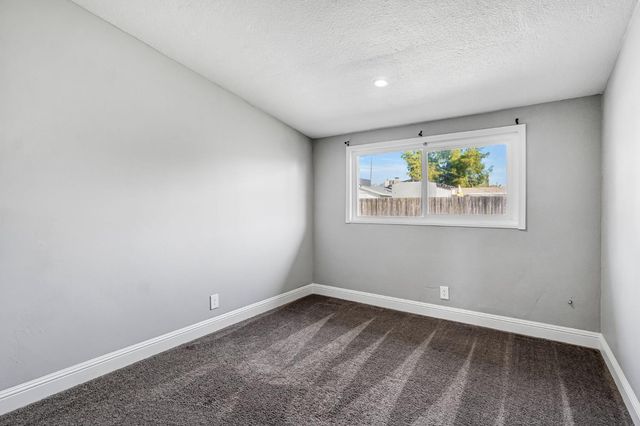 3763 E Swift Avenue, Fresno, CA 93726