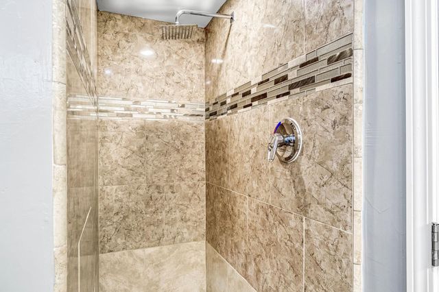 3763 E Swift Avenue, Fresno, CA 93726