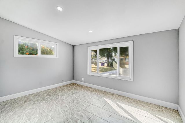 3763 E Swift Avenue, Fresno, CA 93726