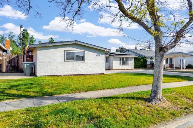 3763 E Swift Avenue, Fresno, CA 93726